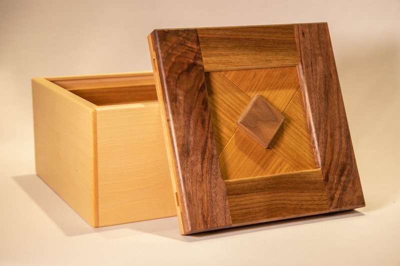 [Must be wood] Geometric storage box - กล่องเก็บของ - ไม้ สีนำ้ตาล