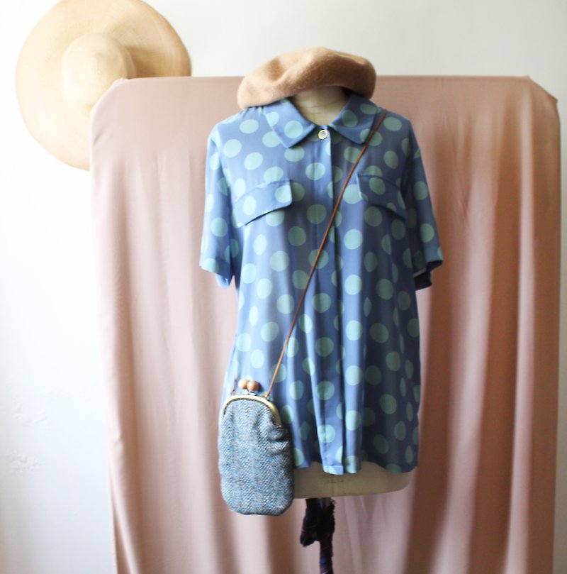 Retro big polka dot chiffon vintage shirt - Women's Shirts - Other Man-Made Fibers Blue