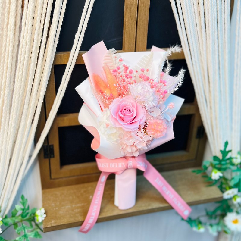 母親節花束 永生花康乃馨玫瑰花束 粉紅色 - 裝飾/擺設  - 植物．花 綠色