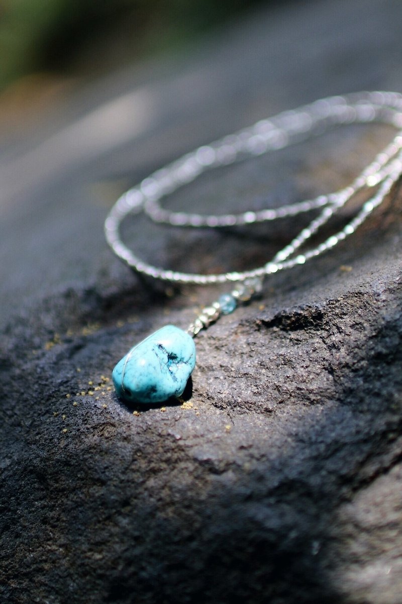 OMAKE Turquoise Sterling Silver Chain Necklace - Necklaces - Gemstone Green