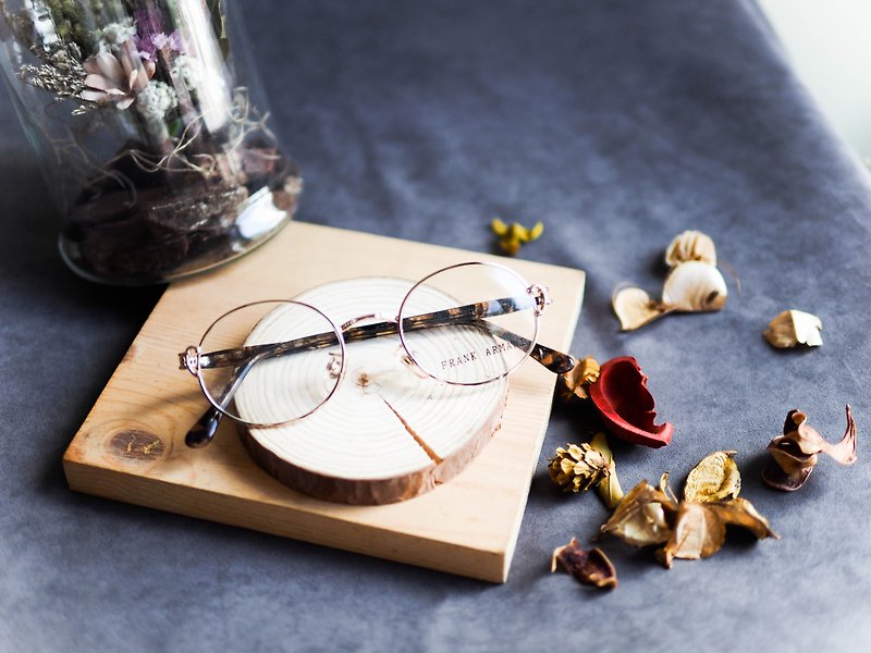 Kyoto Quicksand Golden Rock Riza Nose Pad Carved Design Amber Temple Glasses Frame Japan Glasses - กรอบแว่นตา - โลหะ สีทอง