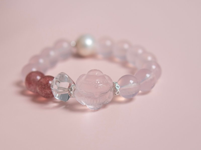 Mozambique pink crystal + bud fox fairy + strawberry crystal + pearl + white crystal bracelet - Bracelets - Crystal 