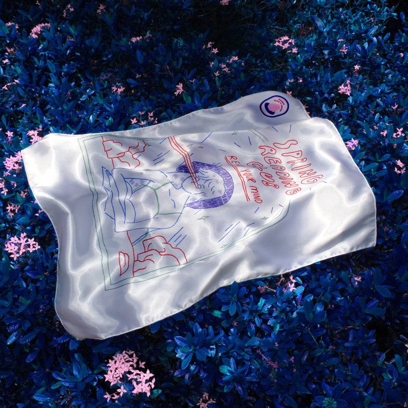 春天未盡閱讀俱樂部柔滑掛布 - 擺飾/家飾品 - 聚酯纖維 白色