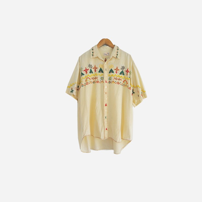 Dislocation vintage / handmade ethnic illustration embroidery short-sleeved shirt no.876 vintage - เสื้อเชิ้ตผู้หญิง - ผ้าฝ้าย/ผ้าลินิน สีเหลือง