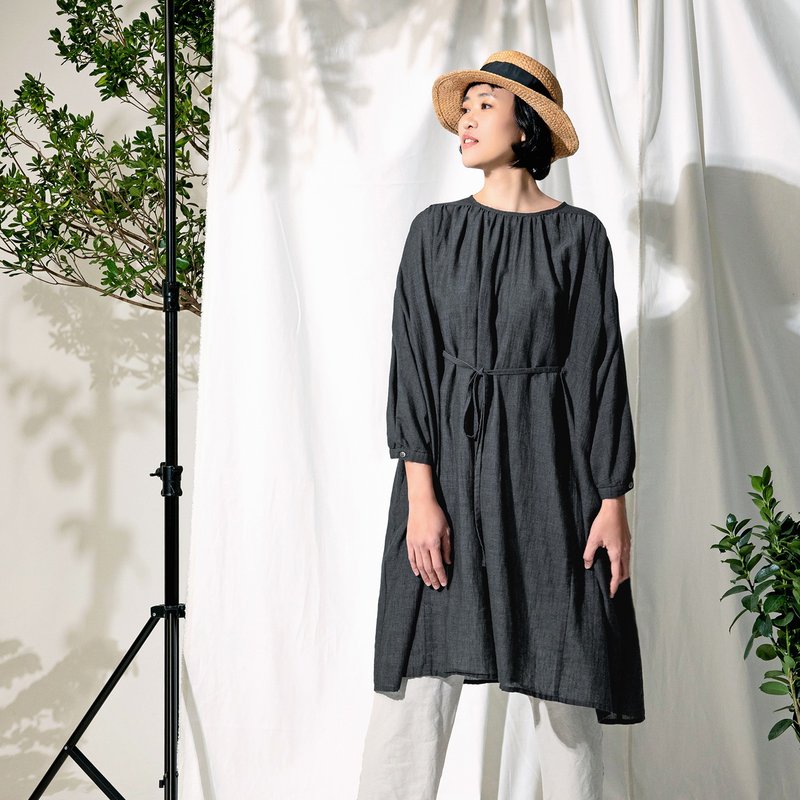 Xu Xu umbrella-shaped three-quarter sleeve tie dress - ชุดเดรส - ผ้าฝ้าย/ผ้าลินิน สีเทา