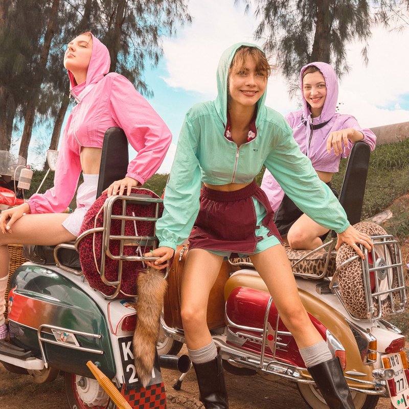 Aprilpoolday / 防潑水連帽輕薄風衣外套 CHARLOTTE NYLON JACKET - 女大衣/外套 - 其他材質 多色