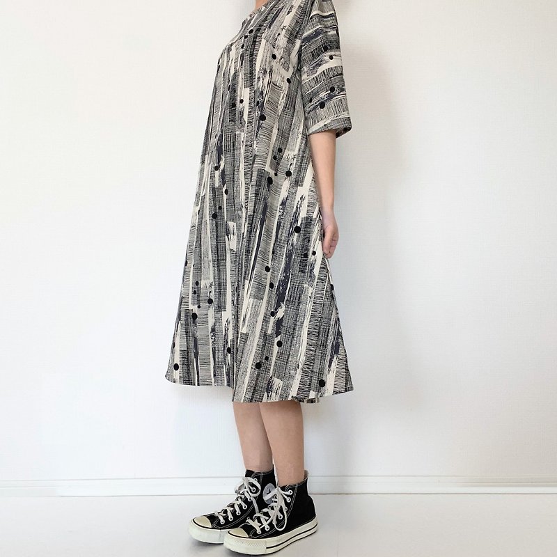 Monotone stripe polka dot pattern　Simple　one-piece dress cotton　linen - One Piece Dresses - Cotton & Hemp Gray
