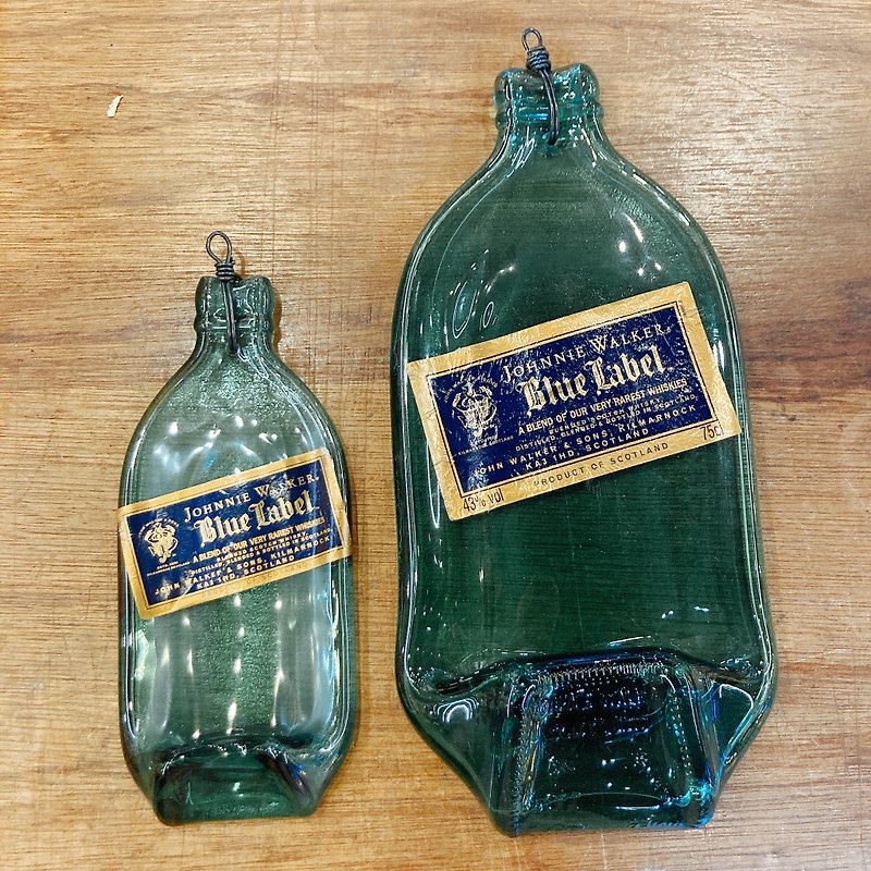John Walk Blue label blue label whiskey souvenir pendant pendant - พวงกุญแจ - แก้ว 
