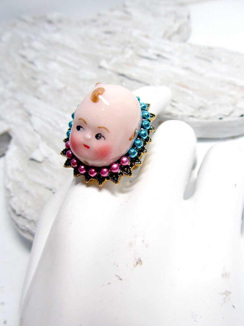TIMBEE LO Imitation ceramic small baby head ring noble style - General Rings - Paper Gold