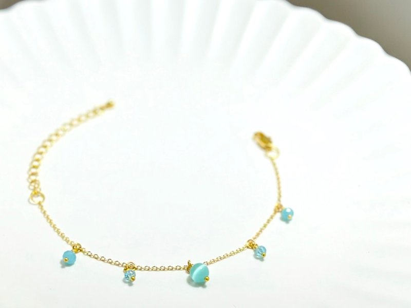 Lake Blue Dream Bracelet - สร้อยข้อมือ - ทองแดงทองเหลือง สีใส