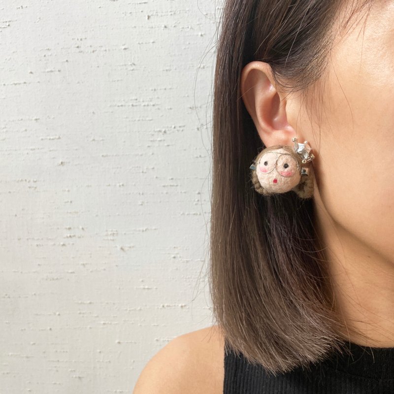 MomoB - To the star - Mary Large Size Earrings / Clip-on - ต่างหู - ขนแกะ สีเงิน