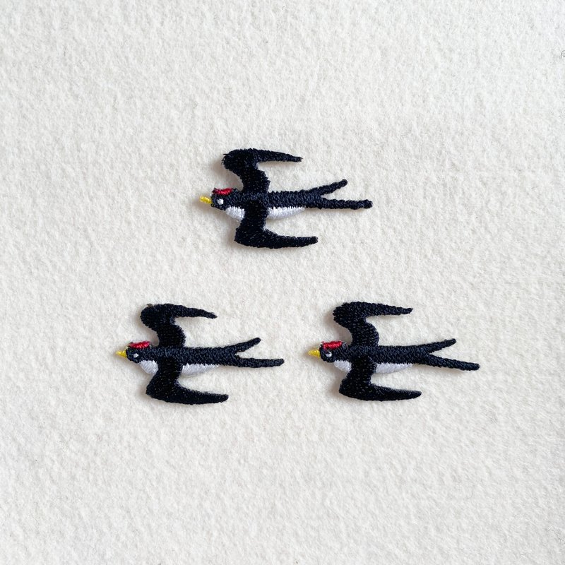 つばめ刺繍ワッペン - 徽章/別針 - 繡線 黑色