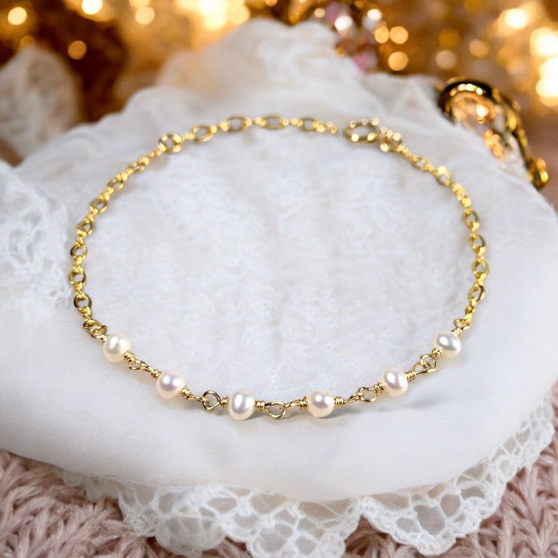 Pearl Bracelet | 14K Gold Filled | Freshwater Pearl - สร้อยข้อมือ - ไข่มุก ขาว