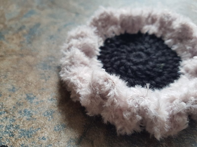 Mine mat/mine nest/weaving solar term in summer solstice/plush cosmic creatures/black and camel grey - ของวางตกแต่ง - ผ้าฝ้าย/ผ้าลินิน สีดำ