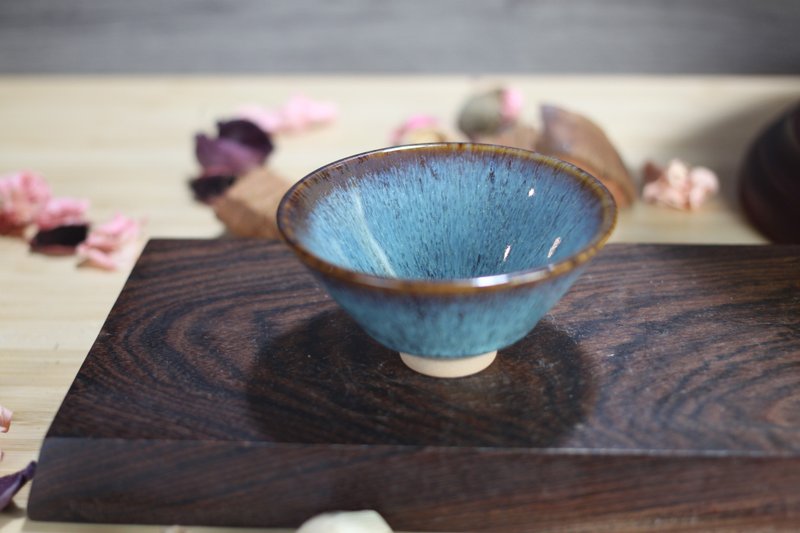 【送禮好物】70ml 天目釉 斗笠茶杯 酒杯 鶯歌名家葉敏祥作 - 茶壺/茶杯/茶具 - 瓷 