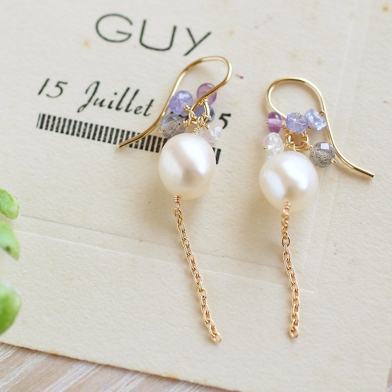 14 kgf - Flower Pierce - Earrings & Clip-ons - Pearl White