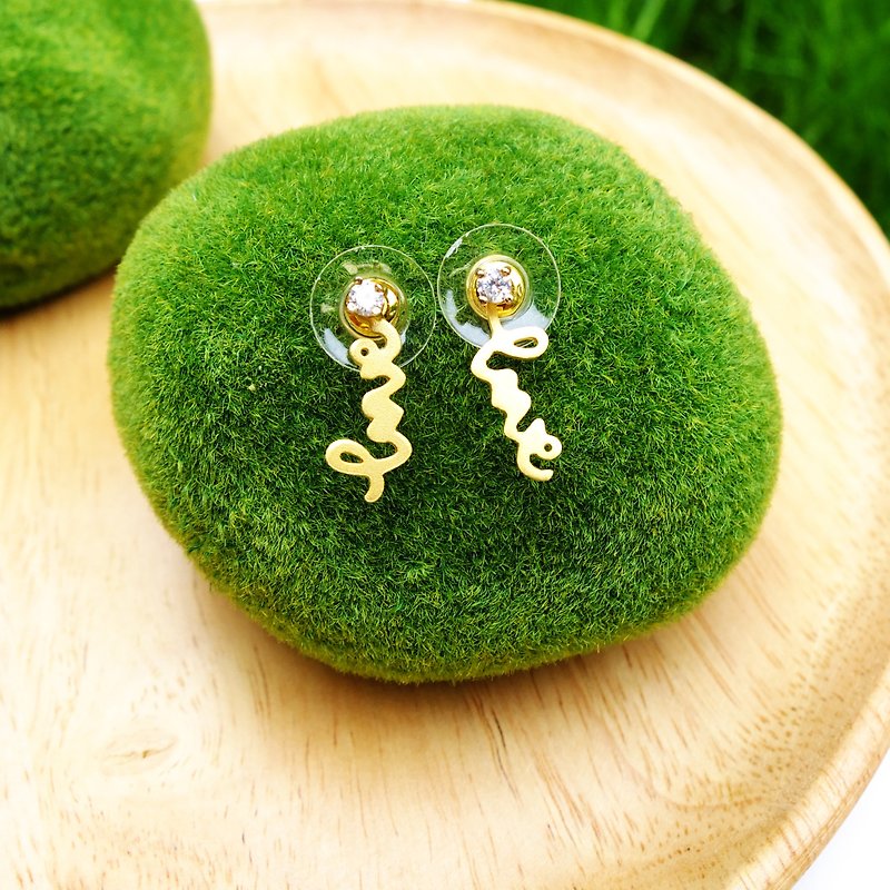 Earrings tiny love - 耳環/耳夾 - 其他金屬 金色