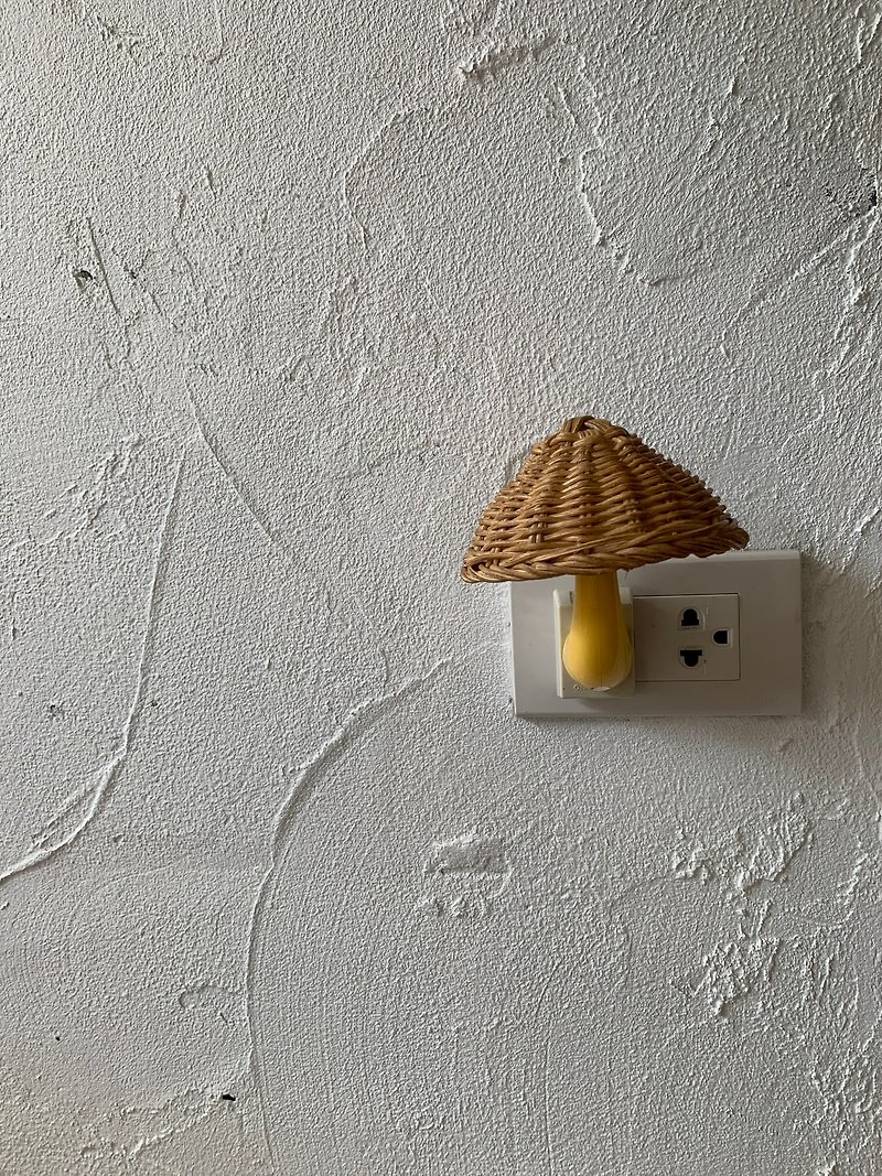 【雙 11 限定】Mini mushroom lamp - 燈具/燈飾 - 木頭 