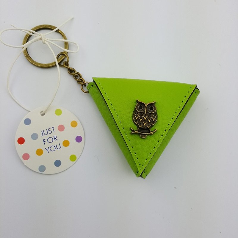 Owl triangle coin purse bag, guitar pick bag, key chain bag, small gift, printable name - กระเป๋าใส่เหรียญ - หนังแท้ สีเขียว