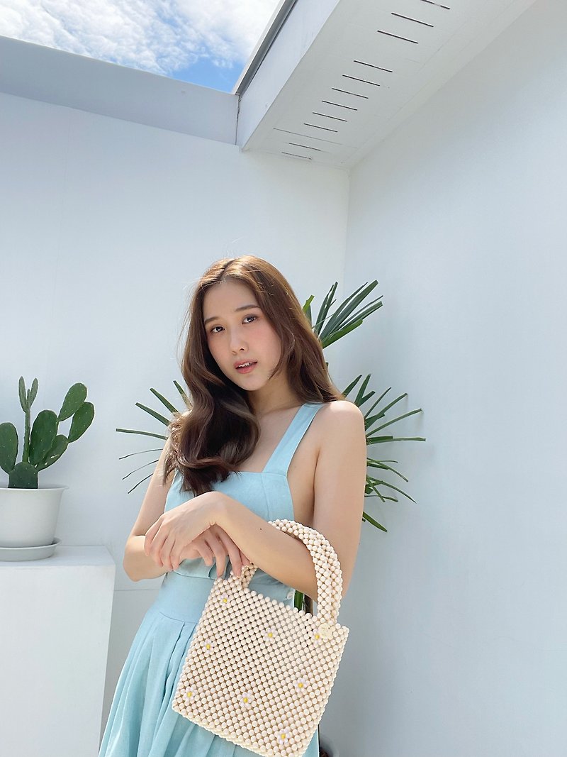 【Summer Campaign】Handmade tote bead bag - 串珠 包, ビーズバッグ - 手提包/手提袋 - 塑膠 白色