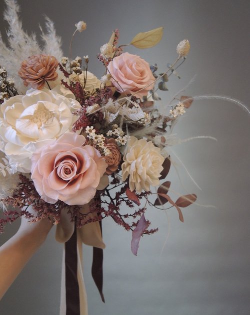 [Never-withering dried flowers] light pink white never-withering rose  hydrangea natural semicircular bouquet