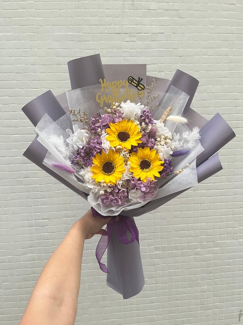 Happy Graduation Purple Sun Bouquet Elegant and Sweet M size - Dried Flowers & Bouquets - Plants & Flowers Purple