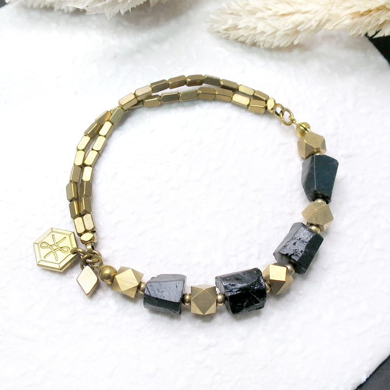 VIIART. abyss. Bronze black tourmaline bracelet - Bracelets - Copper & Brass Black