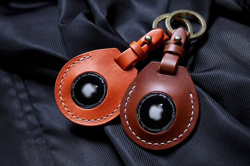 Genuine Leather Keychains Black - (Spot version) Airtag leather case Apple locator tracker apple