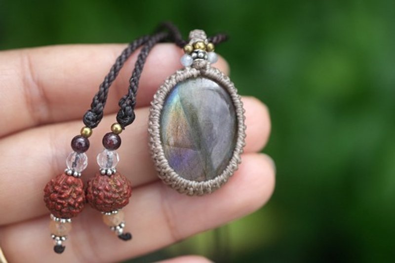 Whisper of Light Purple Labradorite Macrame Necklace 1854 - Necklaces - Gemstone 