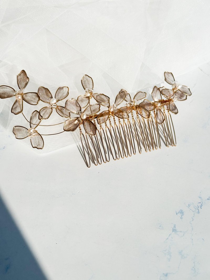 American Mini Flower Head Accessory Comb - เครื่องประดับผม - วัสดุอื่นๆ สีทอง