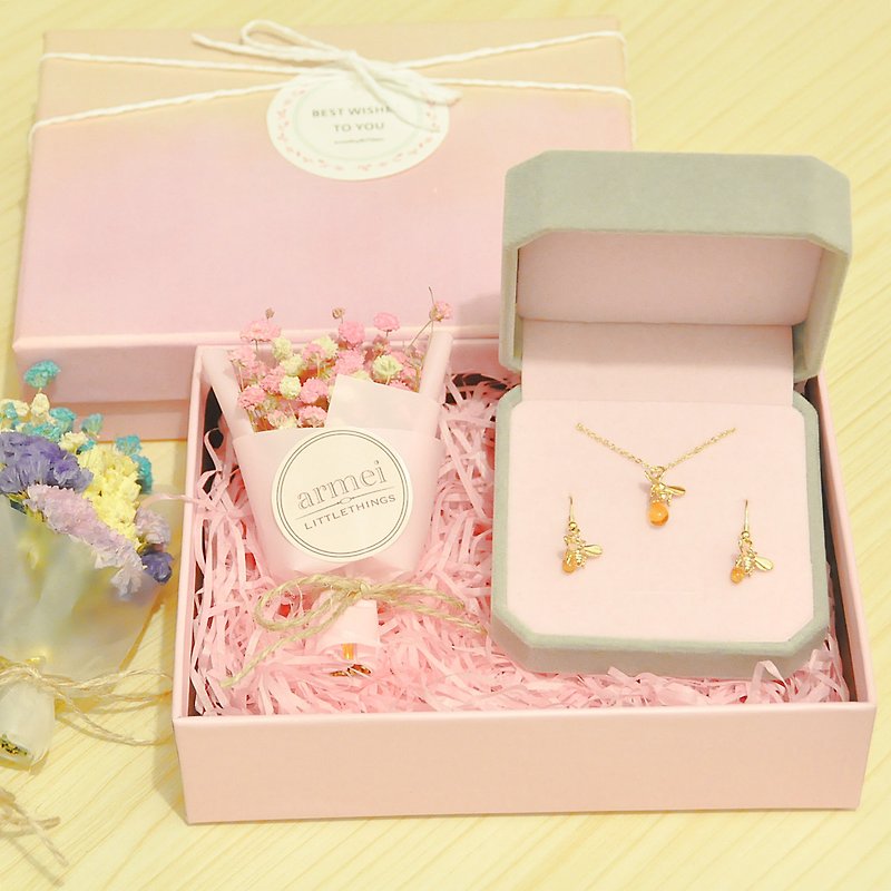[Sweet honey gift set] small bee big honey + two small bees + mini dry bouquet - Necklaces - Other Metals Gold