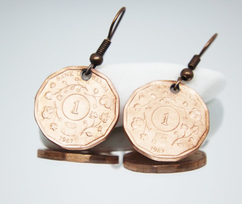 Coin Hoop Earrings Coin Drop Earrings Tiny Coin Earrings Mini Coin Earrings - 耳環/耳夾/耳骨夾 - 其他金屬 
