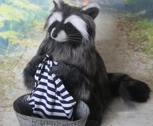 Stuffed deals raccoon real