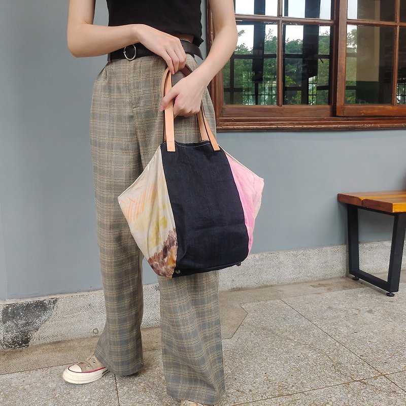 Vibrating Sleeve B-Three-dimensional Tote Bag-Japanese Designer Series - Handbags & Totes - Cotton & Hemp Multicolor