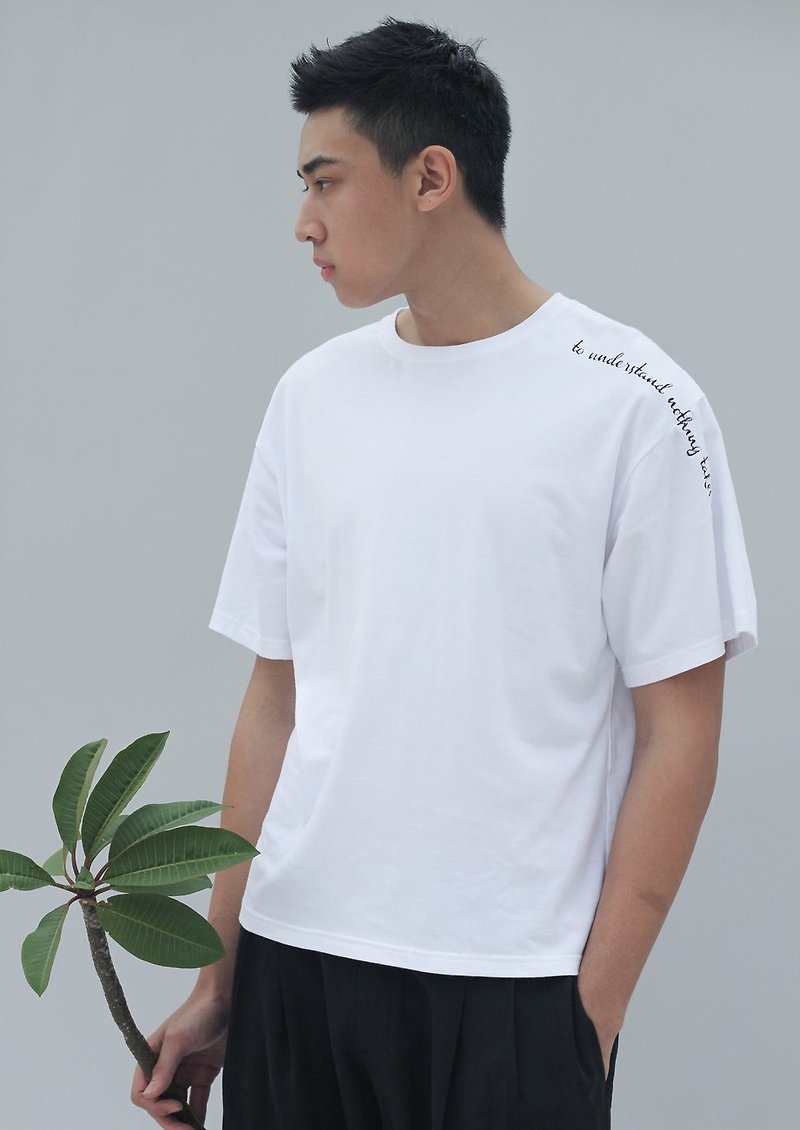 Embroidered Oversized T-Shirt - เสื้อยืดผู้ชาย - ผ้าฝ้าย/ผ้าลินิน ขาว
