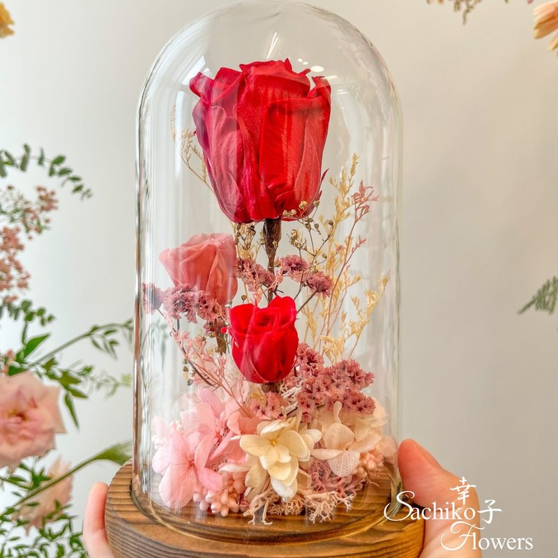 Preserved Flower Glass Vase M – Red Rose - ช่อดอกไม้แห้ง - พืช/ดอกไม้ สีแดง