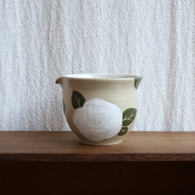 Camellia pottery tea sea - ถ้วย - ดินเผา สีกากี