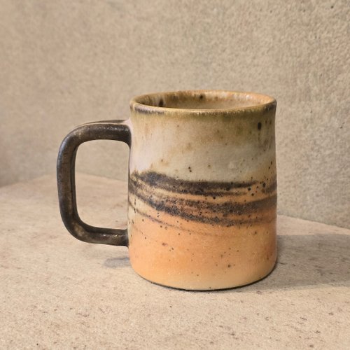 陶蕊Tao Ruei 柴燒瓷土 / 絞泥馬克杯 / 咖啡杯