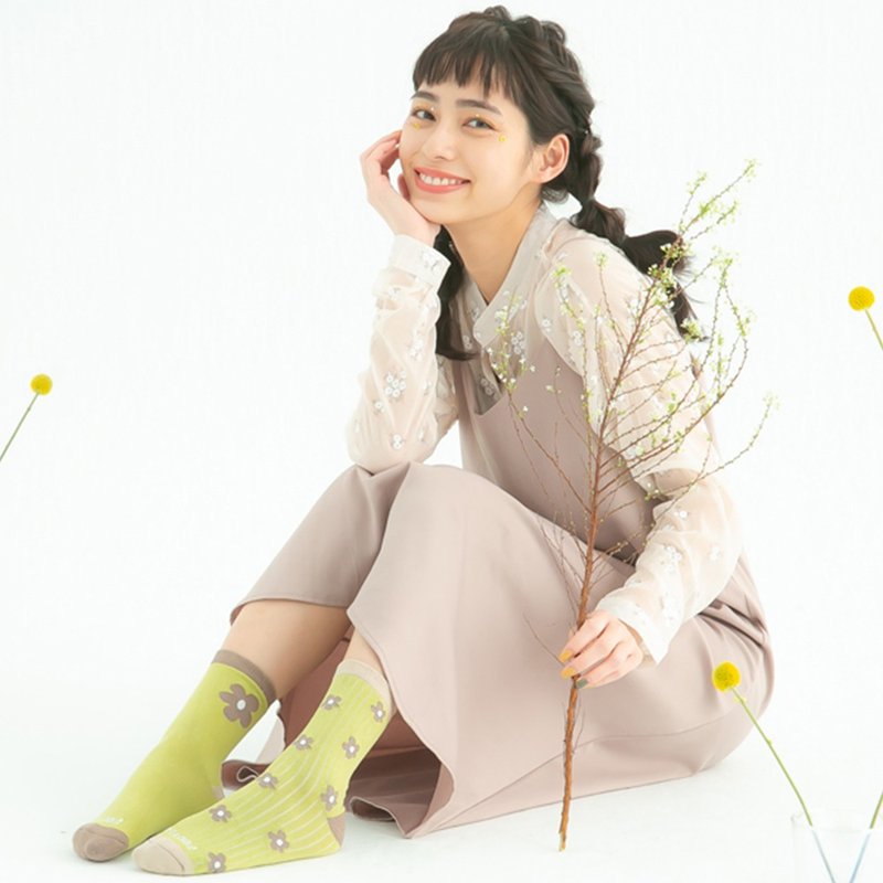 【FOOTER】Hundred Flowers FUN Asymmetrical Socks (Female-N239) - ถุงเท้า - ผ้าฝ้าย/ผ้าลินิน หลากหลายสี