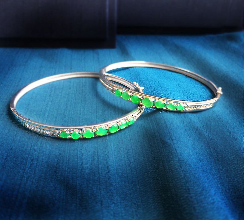 綠波-天然翡翠 (緬甸玉) 漸層設計925銀手環 - 手鍊/手鐲 - 寶石 綠色
