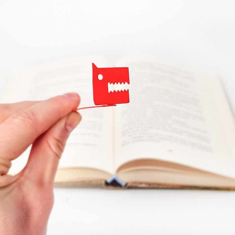 Horror Bookmark Scary Dogs, Small Bookish Gift for Horror Lovers. - 書籤 - 其他金屬 紅色