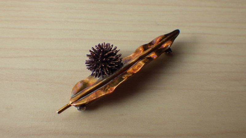 Urchin Brooch - 心口針/胸針 - 其他金屬 咖啡色