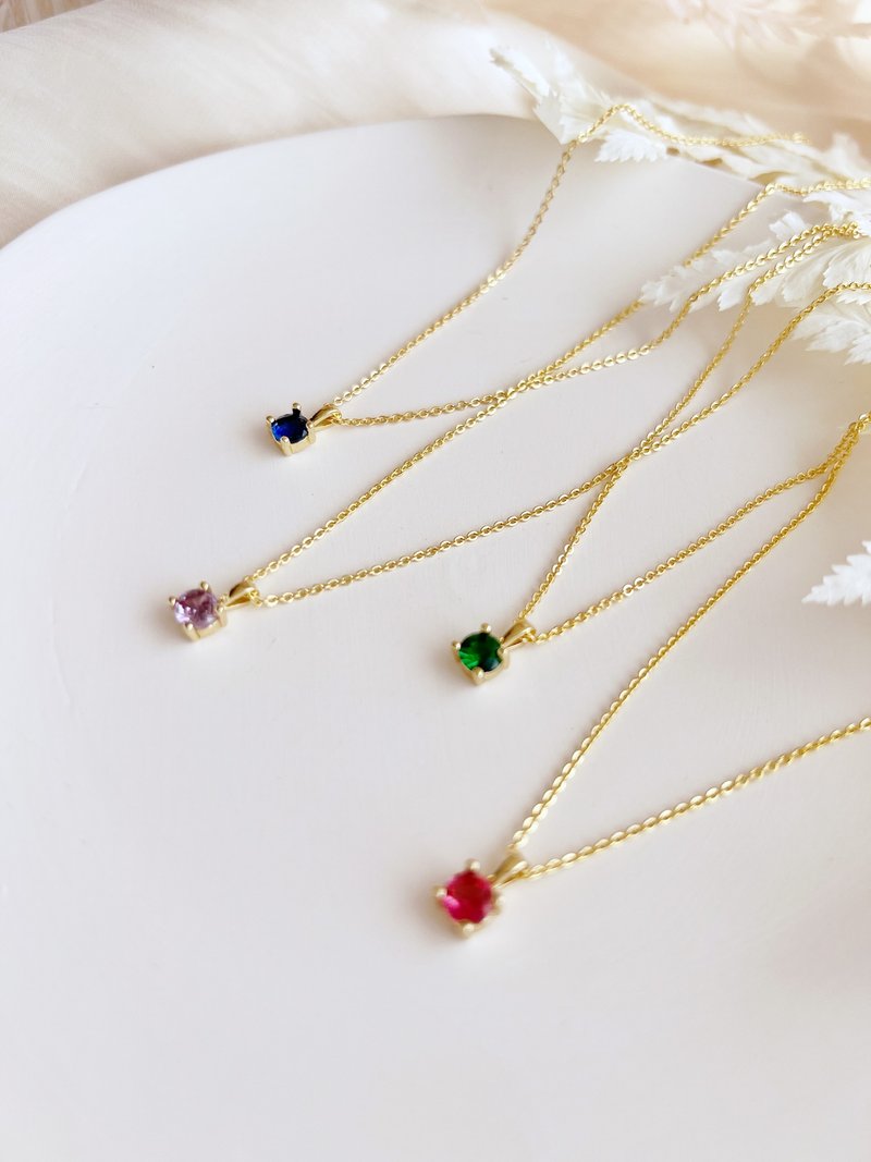 【Delicate Gift Box】Zircon necklace 18KGF-Floating #light jewellery Luxury - สร้อยคอ - โลหะ หลากหลายสี