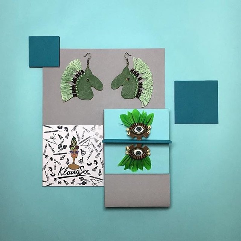 earrings: horse & Mong-Rang. - 耳環/耳夾/耳骨夾 - 其他材質 綠色