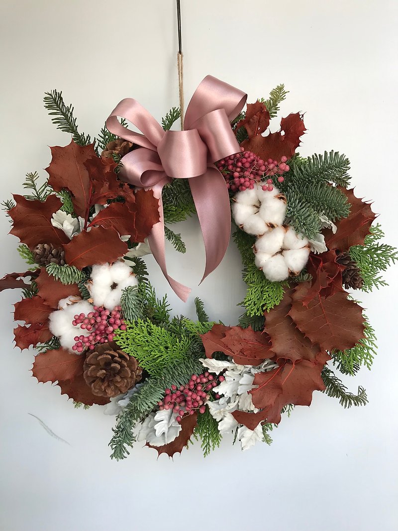 Christmas wreath of red holly leaves-36 cm (exquisite packaging box) - ช่อดอกไม้แห้ง - พืช/ดอกไม้ สีแดง