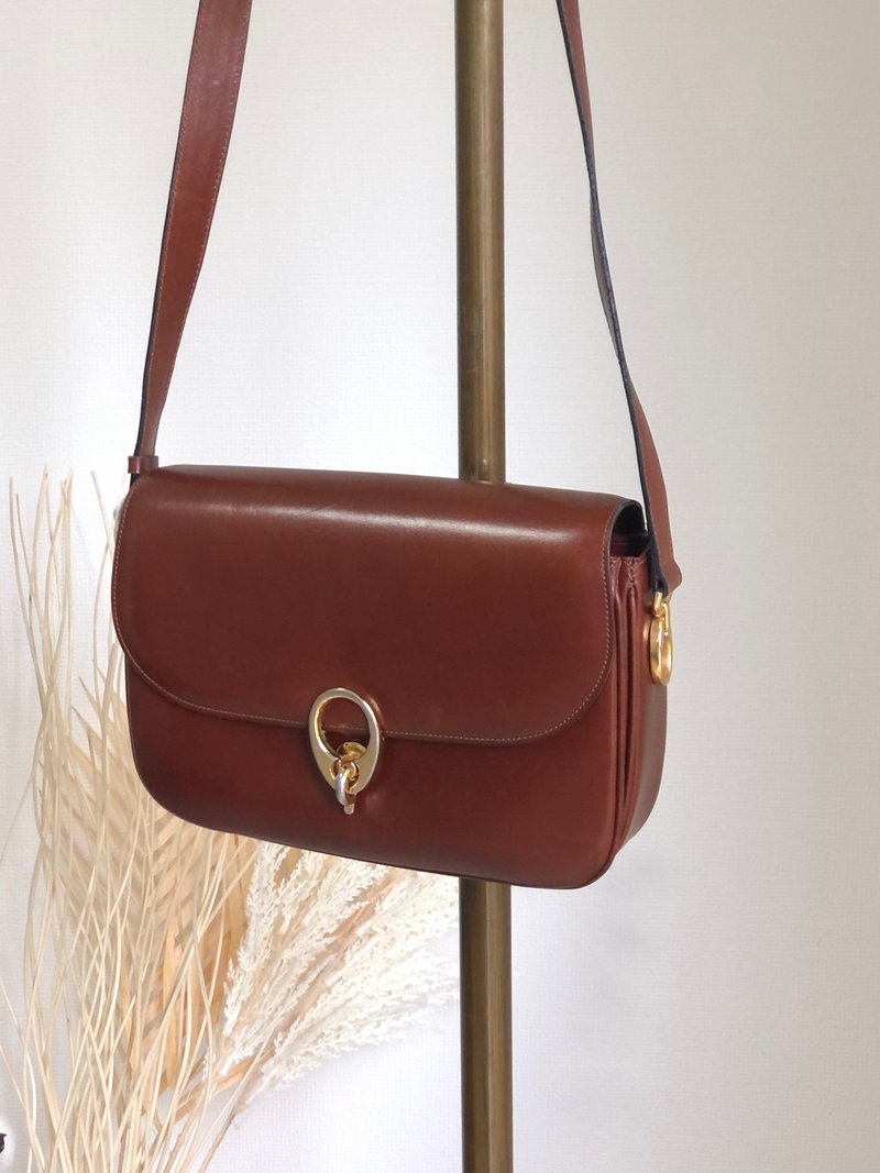 【 日本直送　名牌中古包 】CELINE セリーヌ ショルダーバッグ ブラウン フロントロック レザー vintage ヴィンテージ オールド acdkkh - 側背包/斜背包 - 真皮 咖啡色