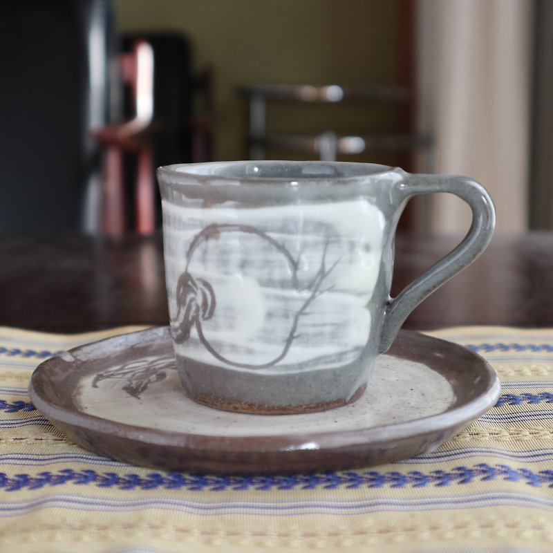 Luck turnip mug cup with plate handcrafted pottery made in japan japanese artist - แก้ว - ดินเผา 