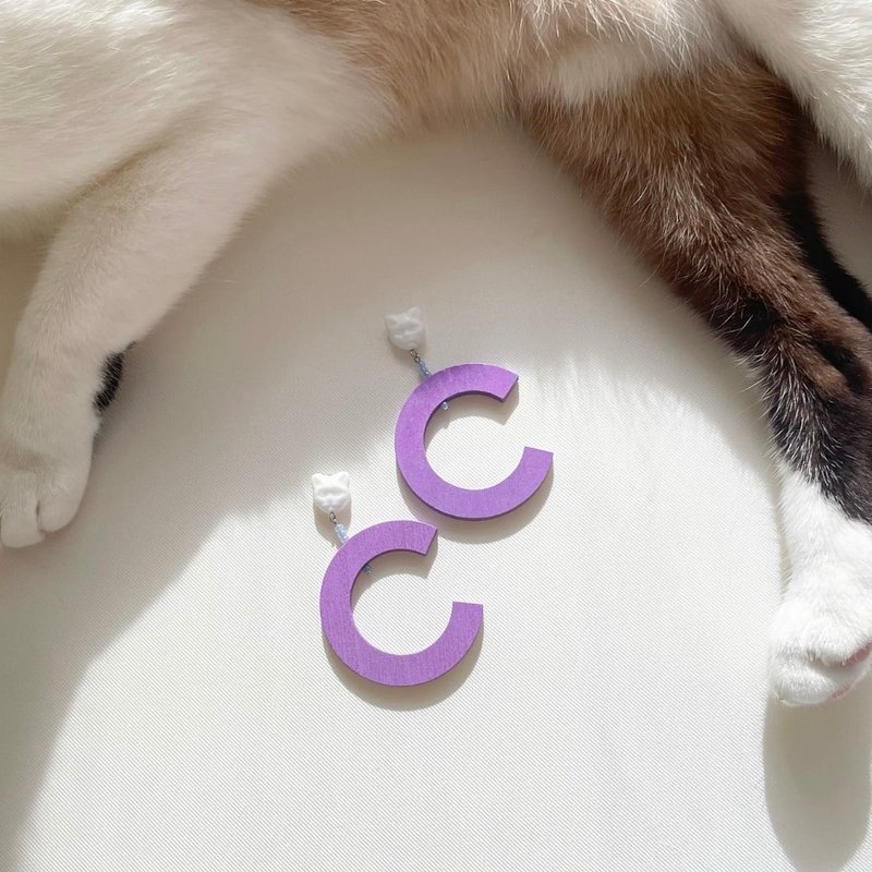 CAT C Earrings/ Clip-On - ต่างหู - ไม้ สีม่วง