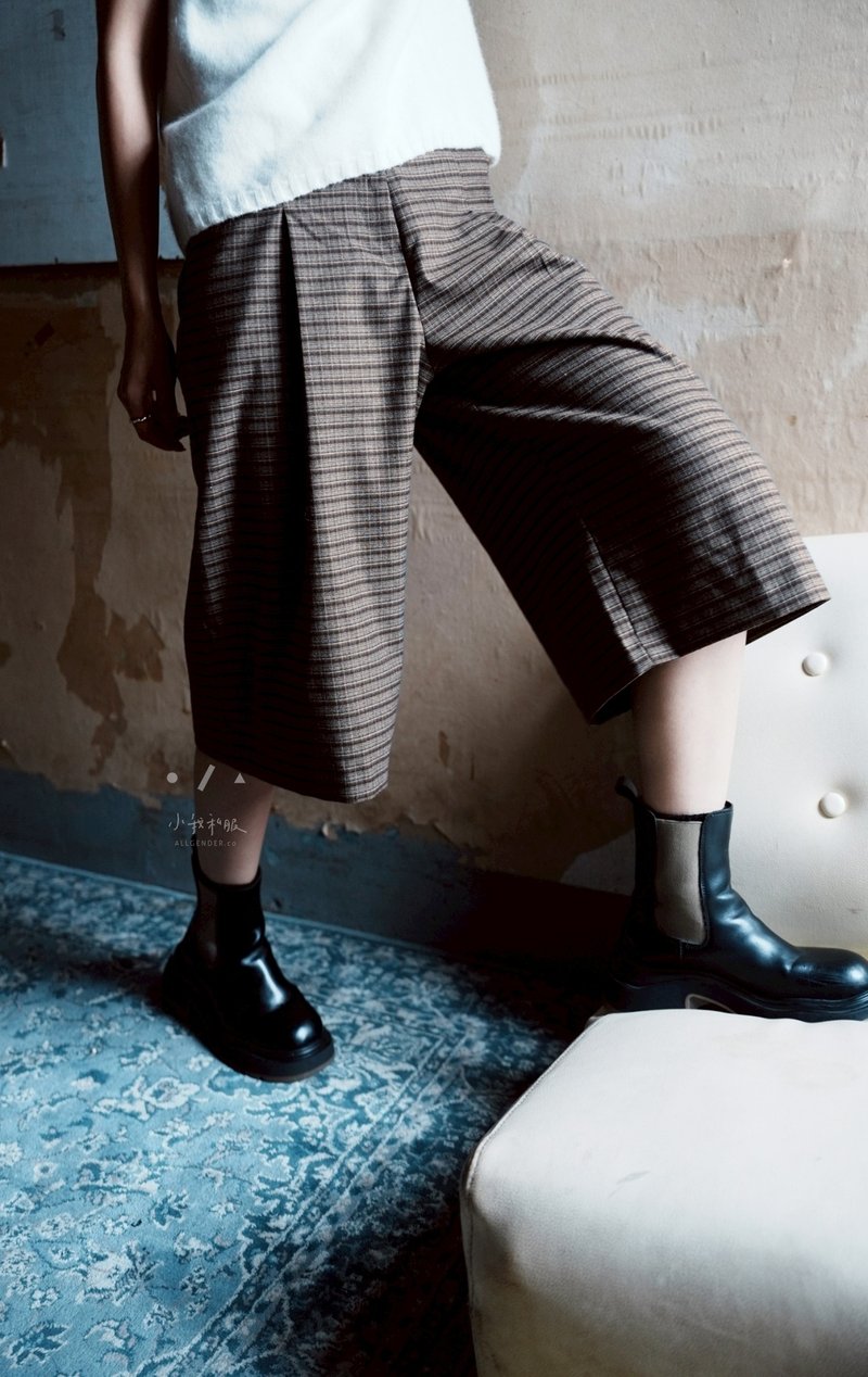 Old roll 底片小版薄呢格紋五分褲 - 2色 S/M - 咖 - 女短褲/五分褲 - 棉．麻 咖啡色