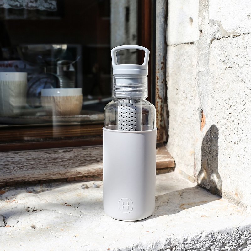 CLEAR-CLOUDY GREY 20 OZ Estiva Collection | HYDY Water Bottle